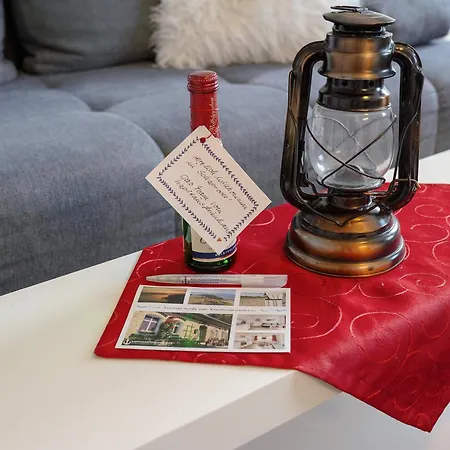 Kapitaensferienhaus Hiddenseeblick * Schaprode